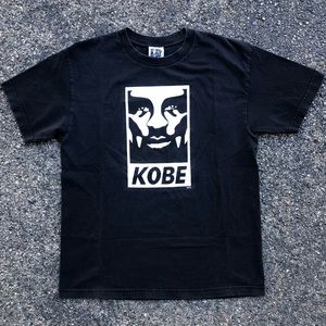 Kobe Bryant Black/White Graphic Tee - Size Large